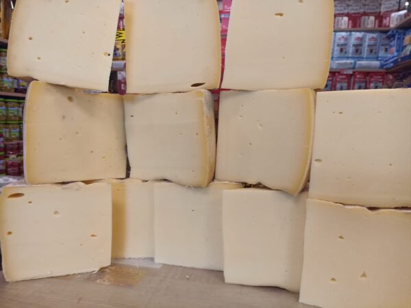Ataşoğlu Kars Kaşarı